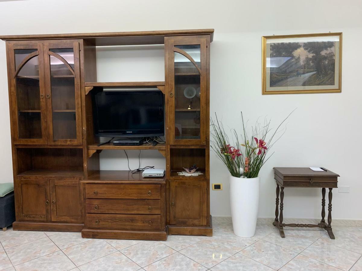 Вилла La Residenza Dei Papi Papigno Экстерьер фото